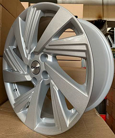 Диск R18 5x114,3 7,5J ET45 D66,1 Carwel Тишь 1801 (X-Trail) SLT